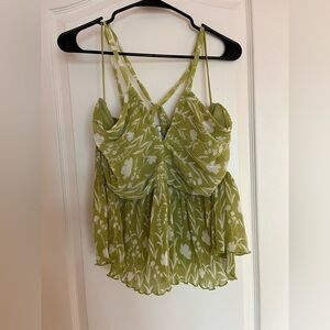 Green and white summer top! ☀️